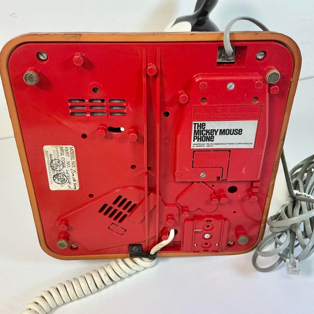 1976 Vintage First Edition Americana Pop Culture Mickey Mouse Rotary Telephone. For Sale - Image 18 of 18