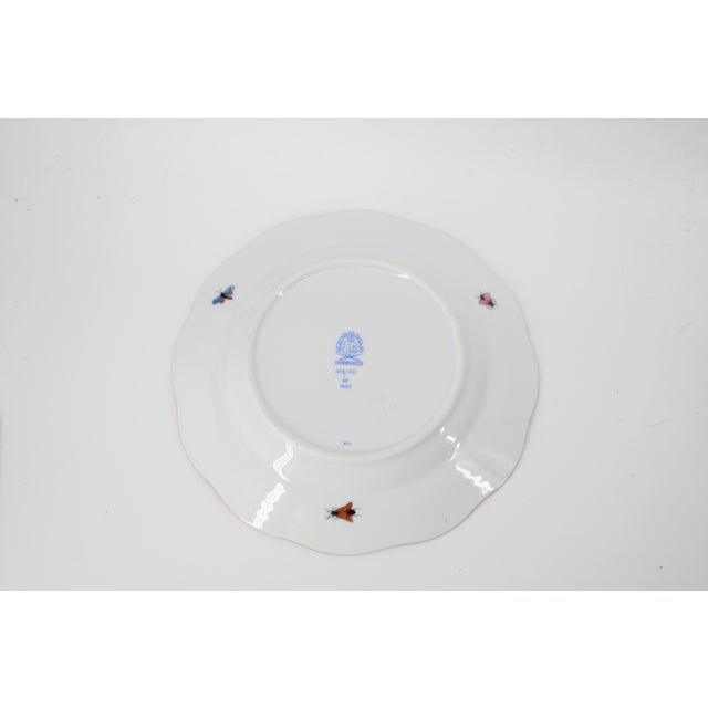 Never used, so in like new condition. Measures approximately 7 1/2" in diameter with a height of approximately 1".