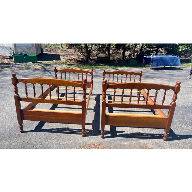 Late 20th Century L. & J. G. Stickley American Colonial Cherry Twin Beds For Sale - Image 6 of 18
