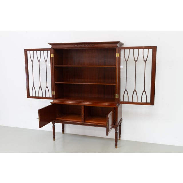 Danish Hepplewhite Mahogany Display Cabinet from Farre Møbelfabrik, 1970s For Sale - Image 6 of 18