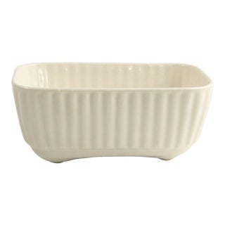 1950s Vintage Off White Ceramic Ribbed Planter For Sale