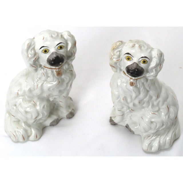 Victorian Nice Small Size Original Matched Pair of Antique English Staffordshire Pottery Dogs / Spaniels - Circa 1870s For Sale - Image 3 of 13