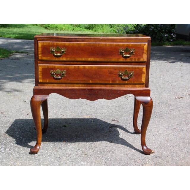 Sherrill Cth Occasional Queen Anne Mahogany Banded Chest Hall