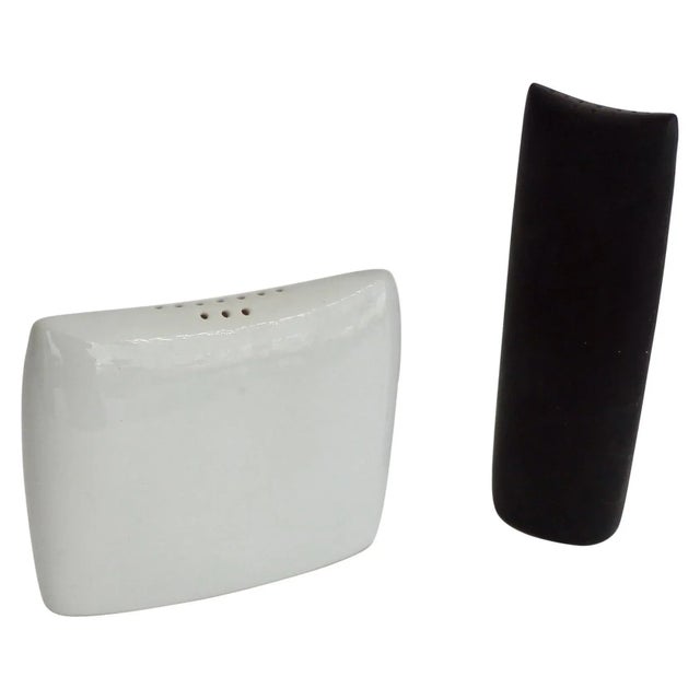 Kenji Fujita for Freeman Lederman Tackett Salt and Pepper Shakers Japan - 2 Pieces For Sale - Image 9 of 9