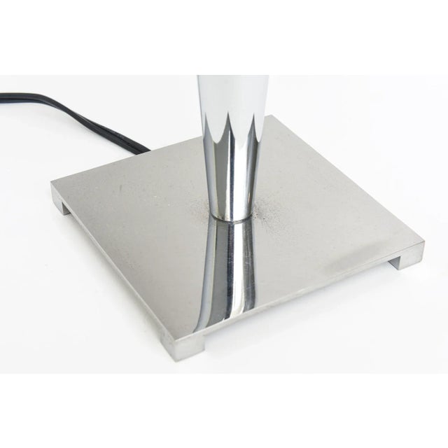 Italian Visionaire Isotta Chain Link Luxury Silver Table or Console Lamp For Sale - Image 10 of 11
