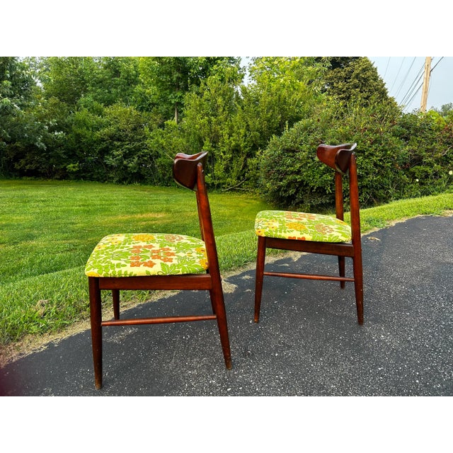 Mid-Century Modern 1960s Mid Century Birchcraft Collection by Baumritter Danish Style Walnut Chairs - Set of 2 For Sale - Image 3 of 10