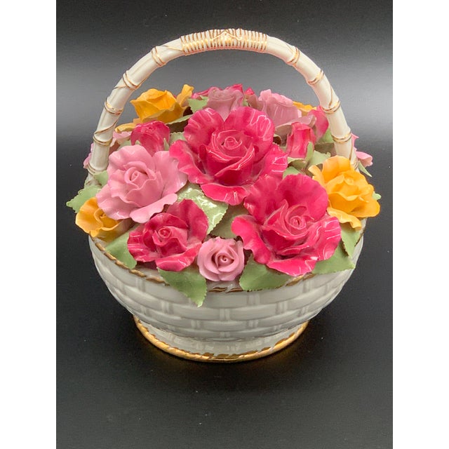 1960s Royal Albert Musical Basket 'Old Country Roses' For Sale - Image 5 of 5