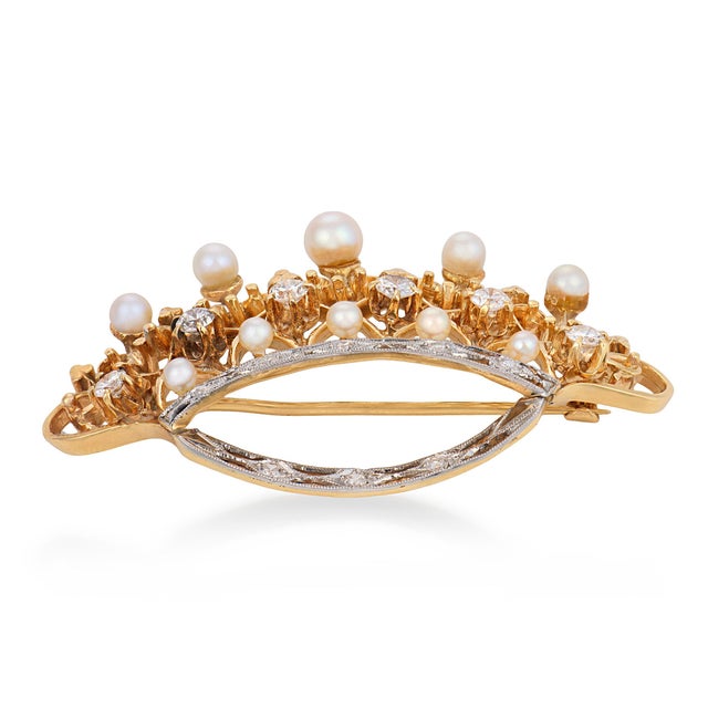 Mid-Century Modern Mid 20th Century Retro Pearl Diamond 14k Yellow Gold Platinum Crown Brooch For Sale - Image 3 of 6