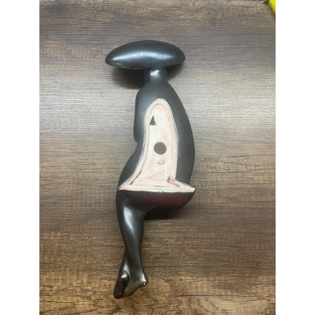 Mid-Century Ceramic Wall Sculpture "Woman With Umbrella" by Jitka Forejtová for Keramo Kostelec – Czechoslovakia, 1960s (Brussels Style) For Sale - Image 10 of 12