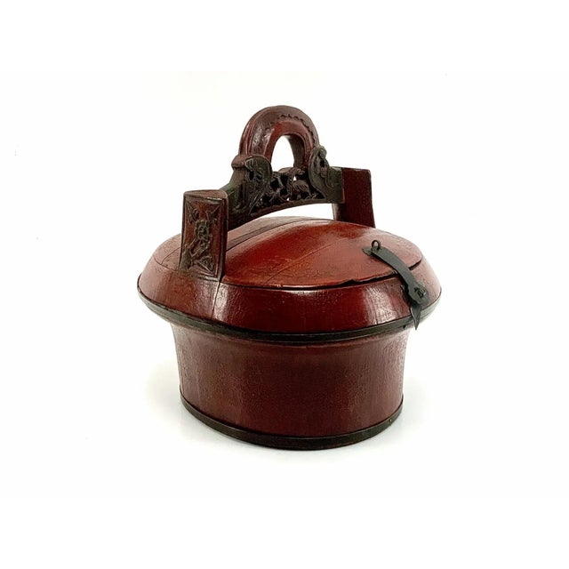 Wood Small Antique Hand-Made Chinese Red Lacquered Lunch Box For Sale - Image 7 of 7