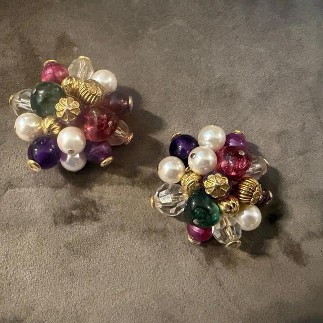 1980s Costume Jewelry Glass, Beads and Faux Pearls Italian Clip-on Earrings For Sale - Image 11 of 11