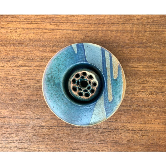 Vintage Postmodern Ceramic Pique Fleur Vase, 1980s For Sale - Image 15 of 18