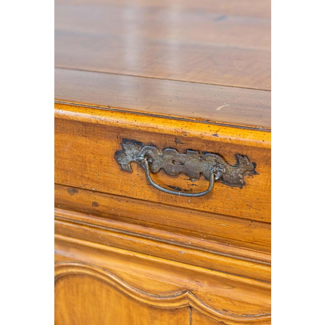 French Louis XV Period 1770s Walnut Buffet with Drawers, Carved Doors and Skirt For Sale - Image 17 of 18