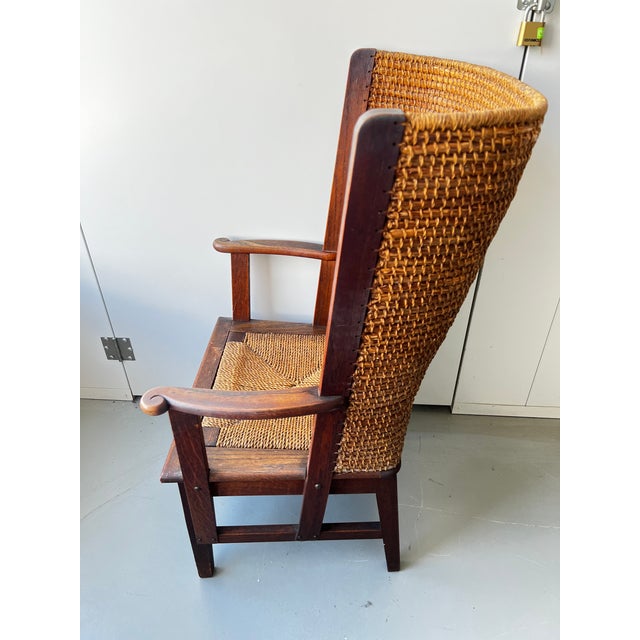 English 20th Century Scottish Oak Framed Orkney Chair. For Sale - Image 3 of 5
