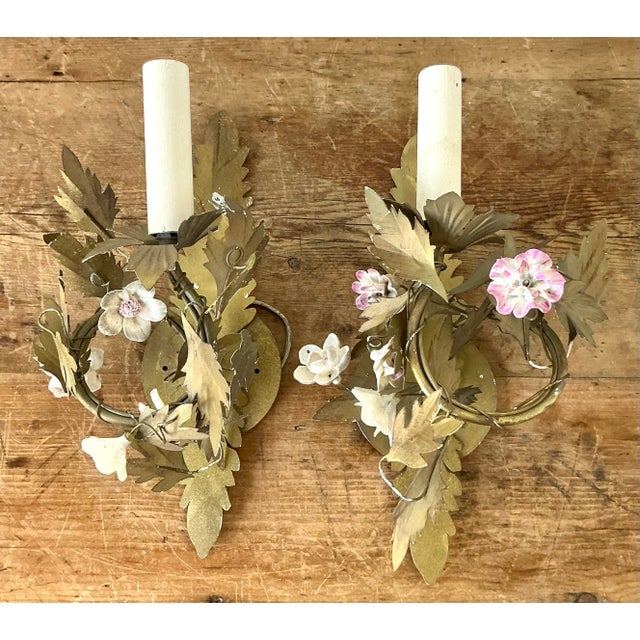 French Provincial Vintage Regency Ceramic Flower Light Sconce - A Pair For Sale - Image 3 of 9