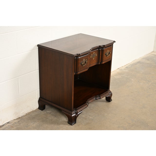 Kindel Furniture Kindel Furniture Georgian Solid Mahogany Block Front Nightstand For Sale - Image 4 of 18