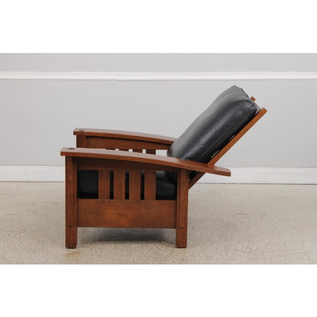 Stickley Mission Oak Morris Chair & Matching Ottoman For Sale In Philadelphia - Image 6 of 18