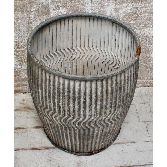 Metal Vintage Galvanised Dolly Tub, 1940 For Sale - Image 7 of 9