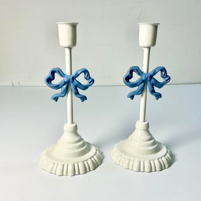 French 1970s Vintage French Chippendale Boho Chic Ribbon Bows Candlestick Holders - A Pair. For Sale - Image 3 of 11