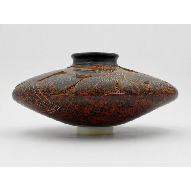 Nicaraguan Carved Hummingbird Studio Art Pottery Vessel by Jose Guerrero For Sale - Image 4 of 16