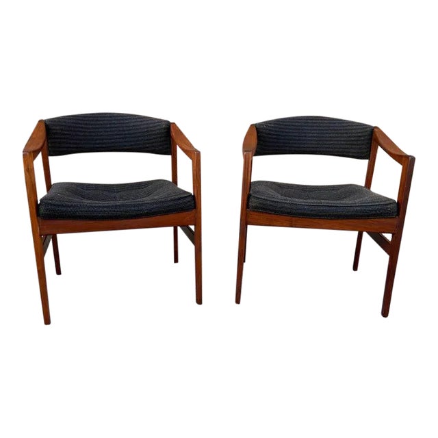 Mid 20th Century Pair Mid Century Walnut Lounge Chairs For Sale