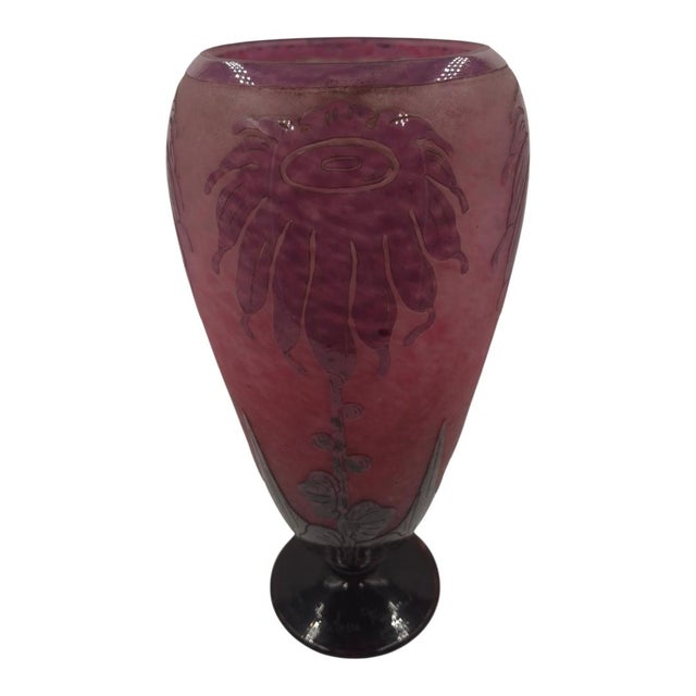 1920s Le Verre Français "Dalias" Acid-Etched Cameo Glass Pedestal Vase by Charles Schneider, 1920s Art Deco For Sale - Image 5 of 10
