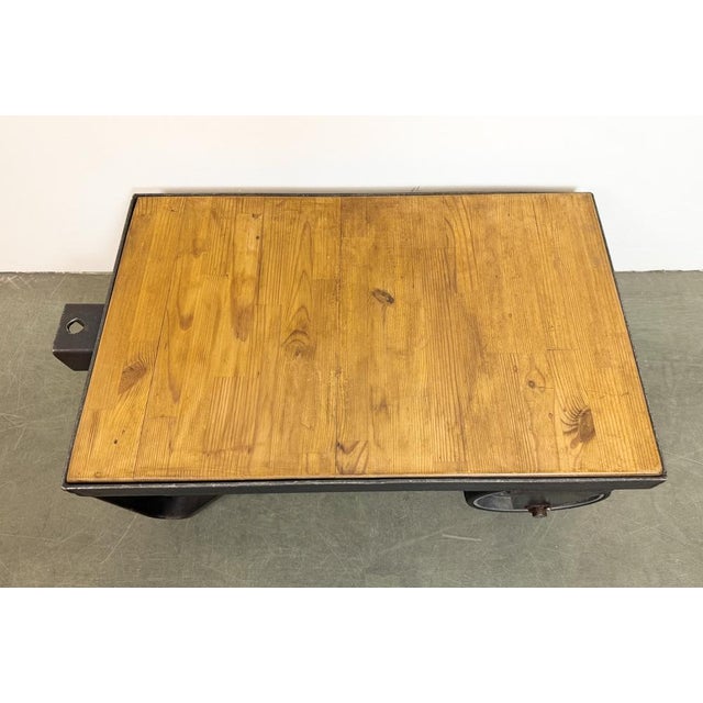 Black Industrial Black Coffee Table Cart, 1960s For Sale - Image 8 of 14