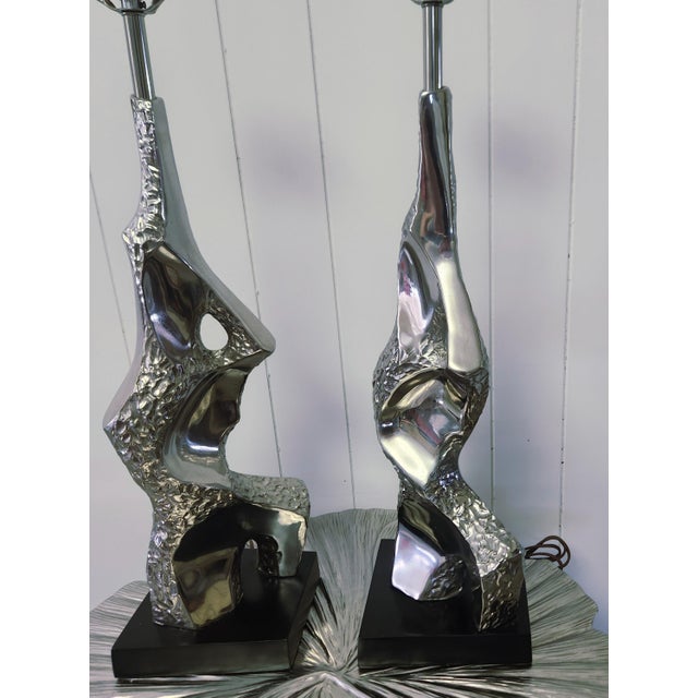 Laurel Lamp Company 1960s Laurel Lamp Co Torso Lamps Silver Metal Pair For Sale - Image 4 of 10