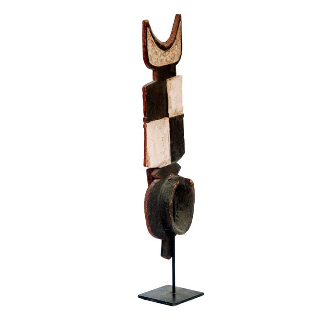 1990s Vintage African Tribal Carved Wood Totem For Sale - Image 5 of 10