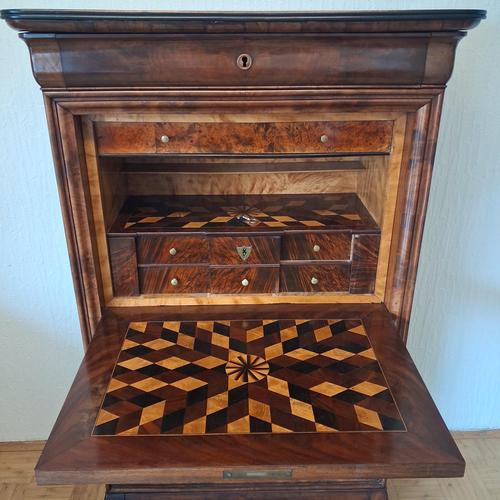 Antique French Mahogany Secretaire For Sale - Image 5 of 16