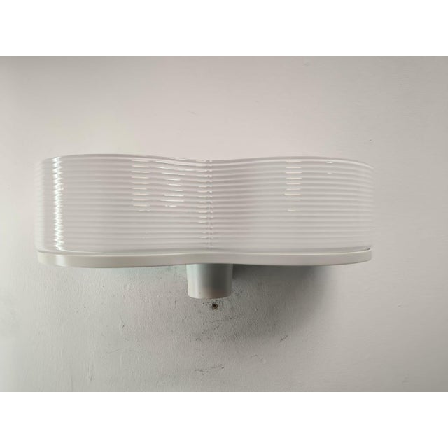White Double Wall Lamp in Metal and Murano Glass from Leucos, 1980s, in Flawless conditions. Designed 1980 to 1989 This...