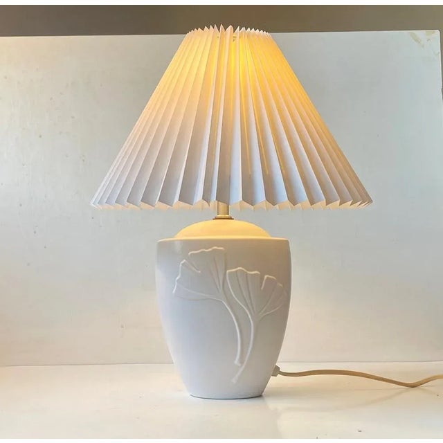 Art Deco Revival White Ceramic Table Lamp from Søholm, 1980s For Sale - Image 3 of 8