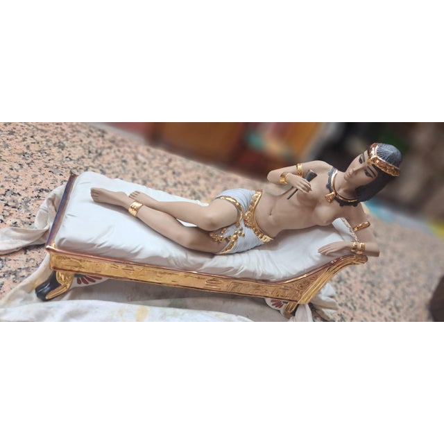Marco Giner, Cleopatra Figurine, 1986, Porcelain and Gold For Sale - Image 4 of 13