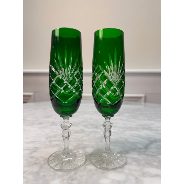 Hollywood Regency Vintage Fabergé Odessa Emerald Green Crystal Champagne Flutes - Pair For Sale - Image 3 of 7