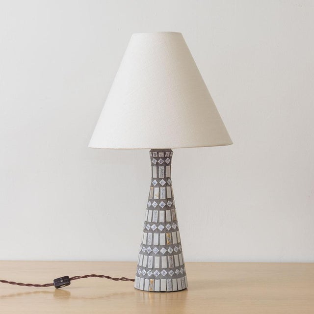 French 1960s French Ceramic and Tile Table Lamp For Sale - Image 3 of 11