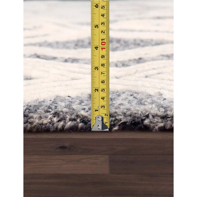 2020s Pasargad Home Modern Silver Area Rug- 7' 9" X 9' 9" For Sale - Image 5 of 6