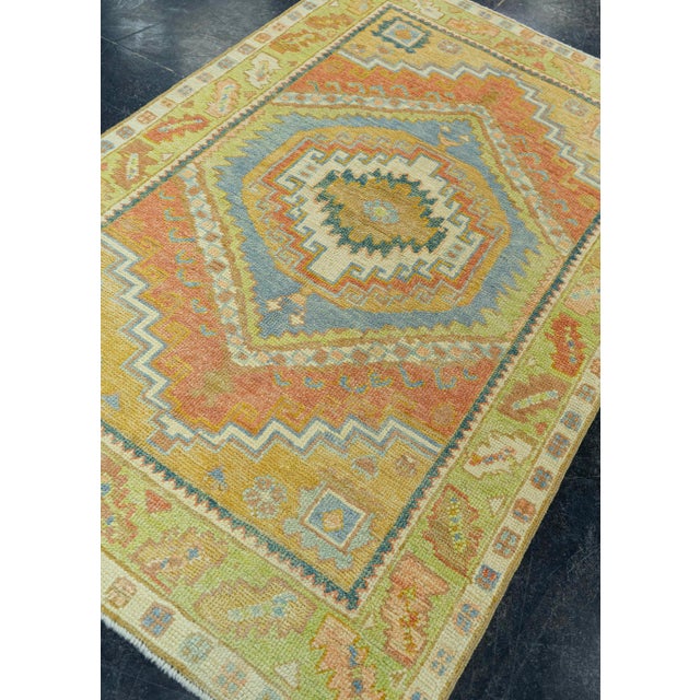 Turkish Turkish Oushak Rug 3'9" x 5'9" #19061 For Sale - Image 3 of 8