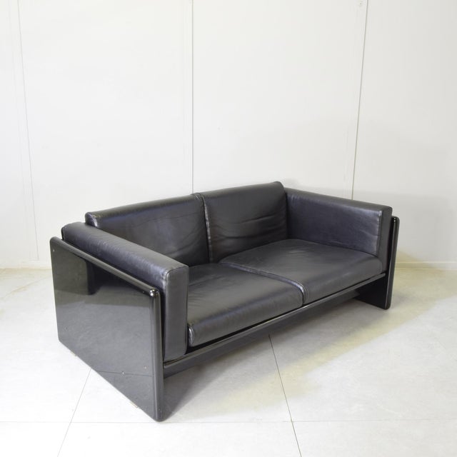 Black Lacquered Wood and Leather Two-Seater Sofa by Kazuhide Takahama for Gavina, 1970s For Sale - Image 11 of 11