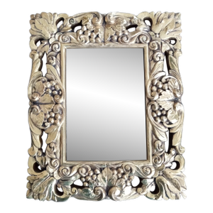 Exquisite Baroque Style Made in Italy Ornate Gilted Photo Frame.