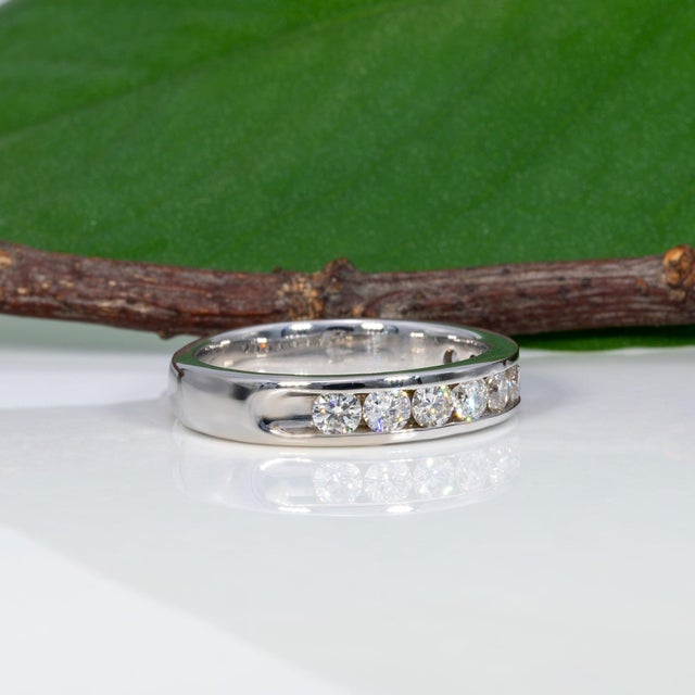 Metal Diamond Estate Band With 9 Earth-Mined Diamonds in Solid 14k Gold, Size 6.75 For Sale - Image 7 of 8