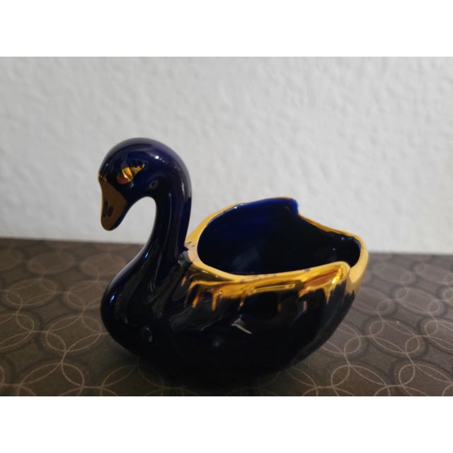 Limoges, France Limogenes, Royal Blue and 22 K Gold Miniature Pair of Decorative Swans For Sale - Image 4 of 12