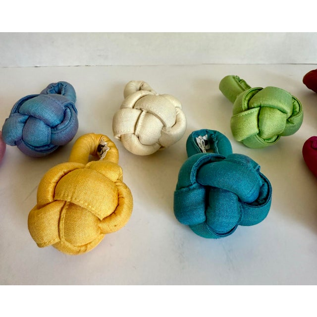 Late 20th Century Set of 11 Multicolored 100% Silk Knotted Napkin Rings For Sale - Image 5 of 9