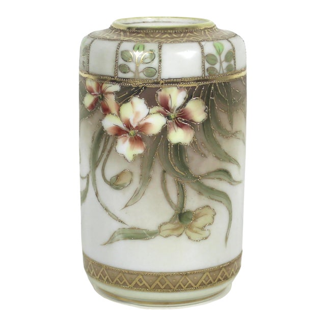 Hand Painted Antique Nippon Porcelain Vase With Moriage Gold Decoration Japan Japanese Circa 1911 For Sale