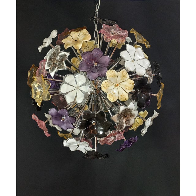 Vintage Sputnik Murano Glass Pendant in the style of Venini, Venice, Italy, 1970s For Sale - Image 3 of 11