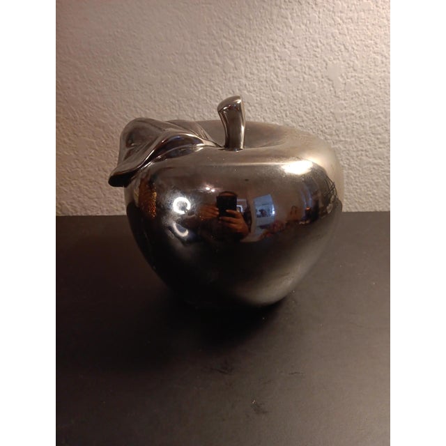 1980s Wilton Armetale Usa Aluminium Apple Figurine For Sale - Image 4 of 7