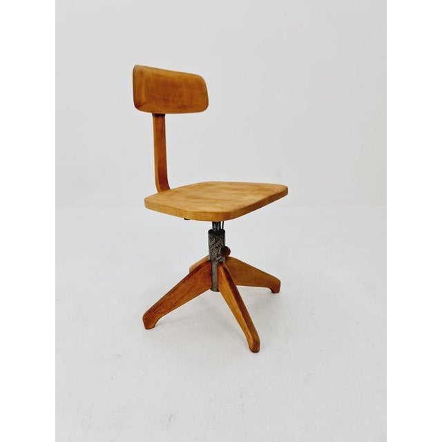 Bauhaus Bauhaus Swivel Office Chair in Wood by Der Ferderdreh, 1930s For Sale - Image 3 of 11
