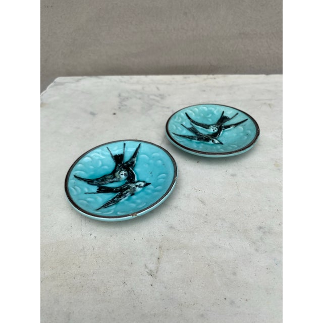 German Majolica Swallow Butter Pat, Circa 1900 For Sale - Image 4 of 5