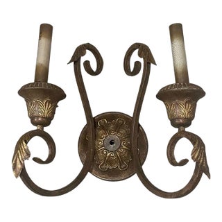 Vintage Traditional Style 2-Light Wall Sconce For Sale