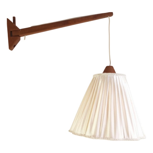 Modern Teak Wall Lamp with Swiveling Arm, 1950s For Sale