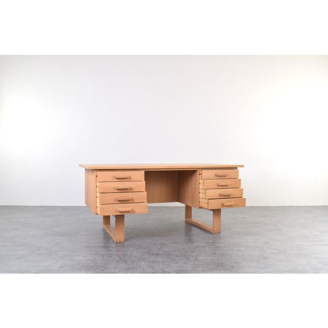 Mid-Century Modern Mid-Century Oak Freestanding Desk by Torben Valeur & Henning Jensen for Dyrlund, 1960s For Sale - Image 3 of 18
